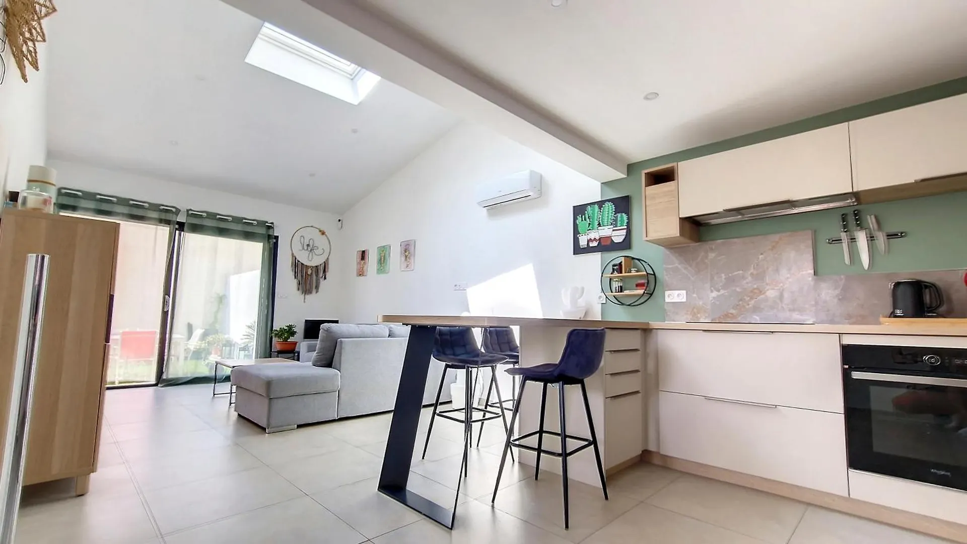 Rognac Centre Au Calme Maison Entiere 5 Couchages Et Jardin Holiday home